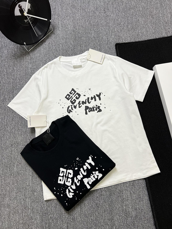 ブランドTシャツ正面デザイン